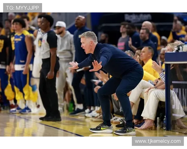 卧龙科尔的神来之笔：40 岁霍福德当饵，激活追梦重现绝命挡拆